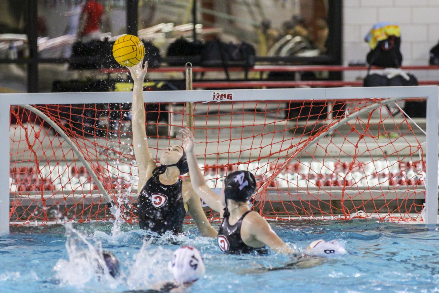 <a href='http://f933b.311103.com'>全球十大赌钱排行app</a> student athletes compete in a water polo tournament on campus.